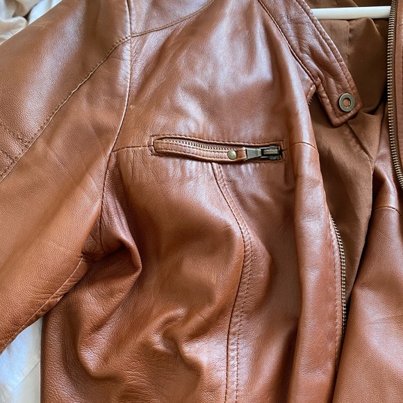 Italian Leather Jacket - Picture 4 of 5